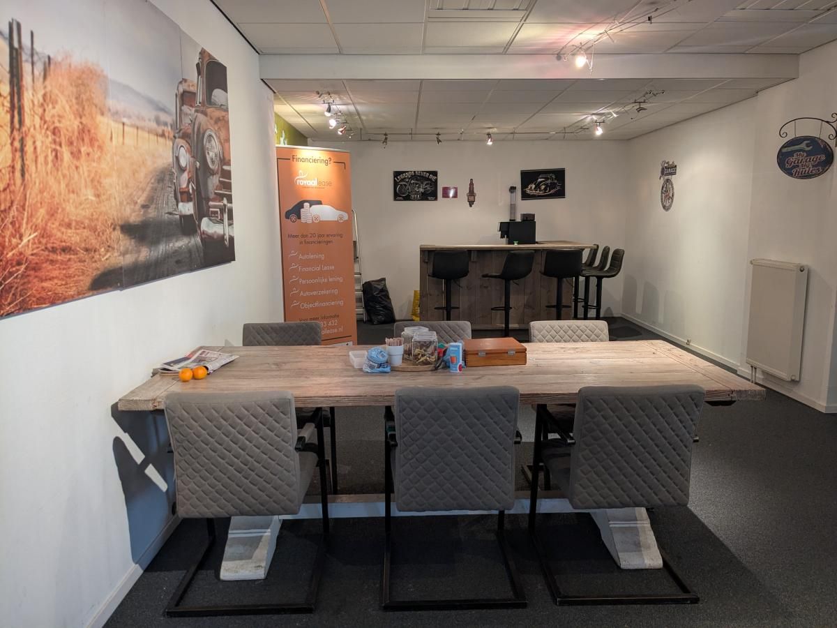 Ontvangstruimte Van der Woude Automotive